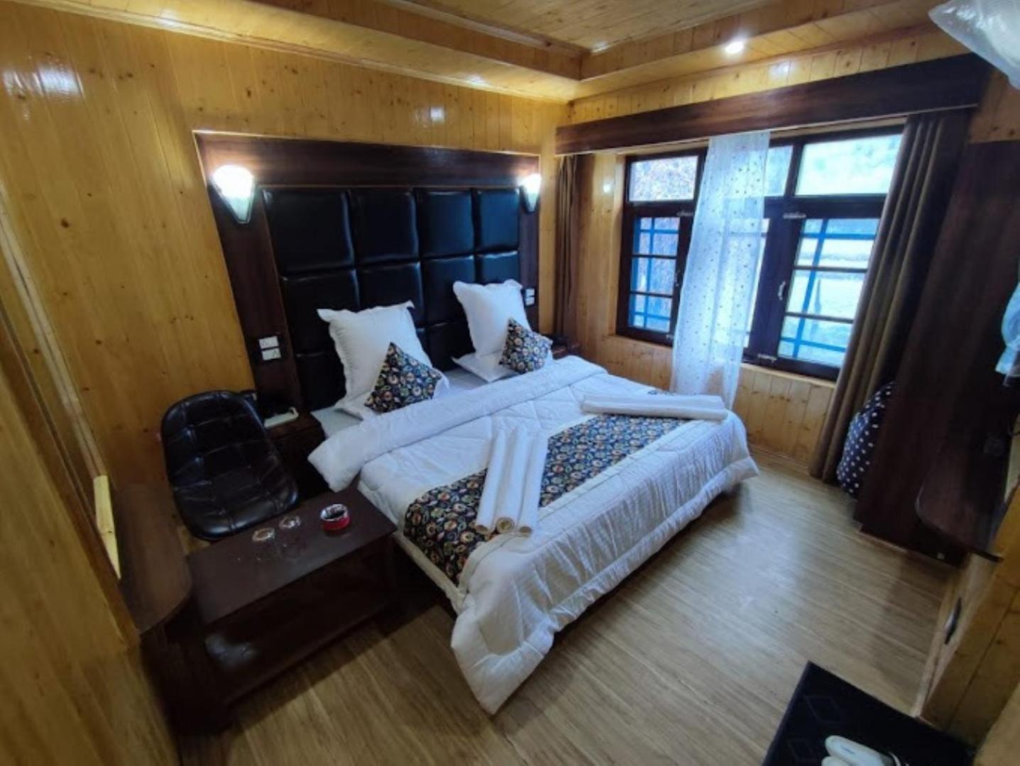 Rio Resorts , Pahalgām 外观 照片